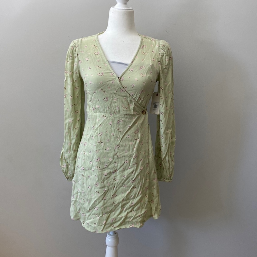 Billabong ling sleeve dress